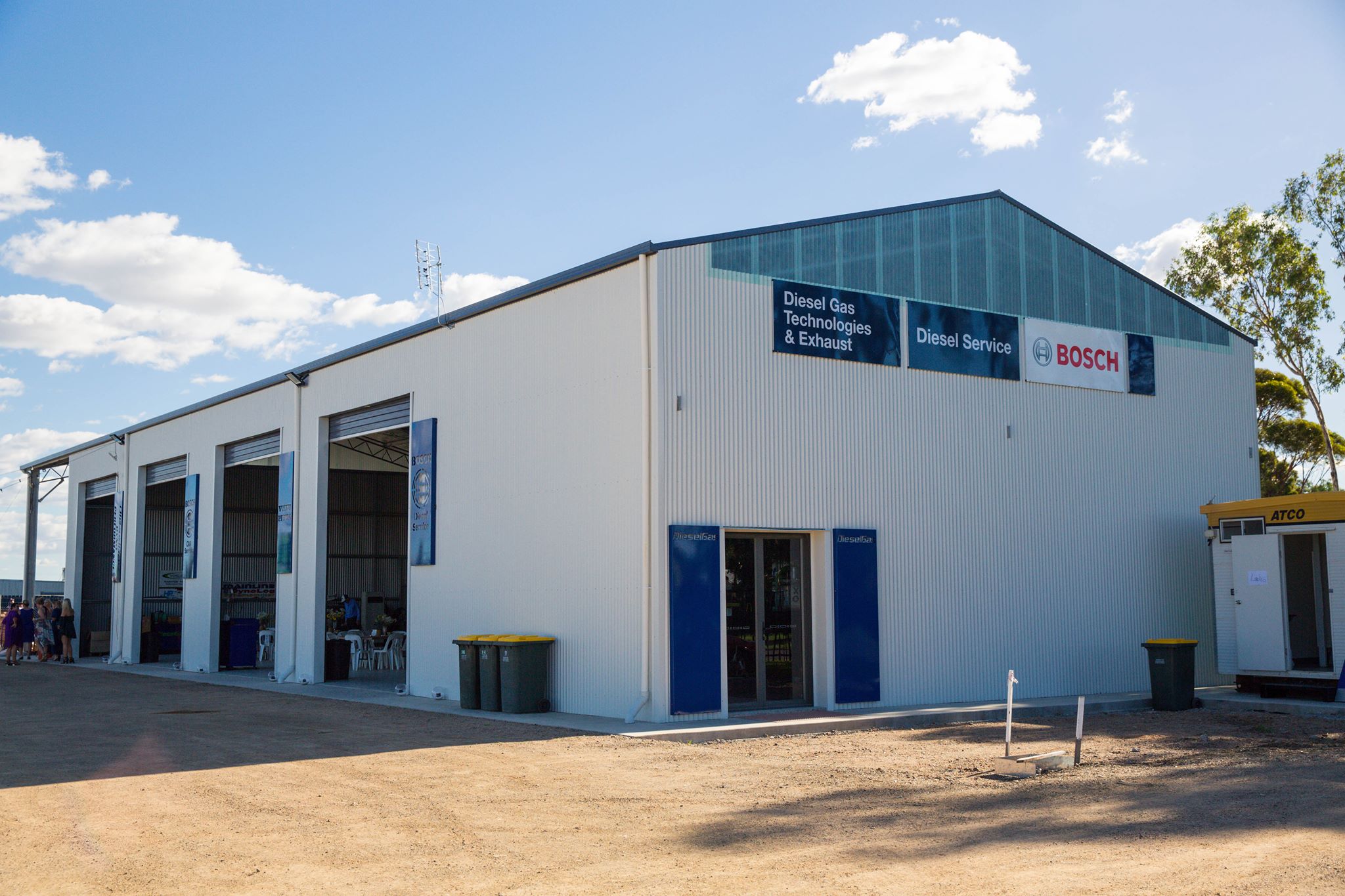 29342673_974945876006421_3341949082770866176_o